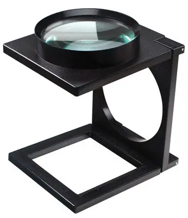 Foldable Led Magnifier With Adjustable Focus 1