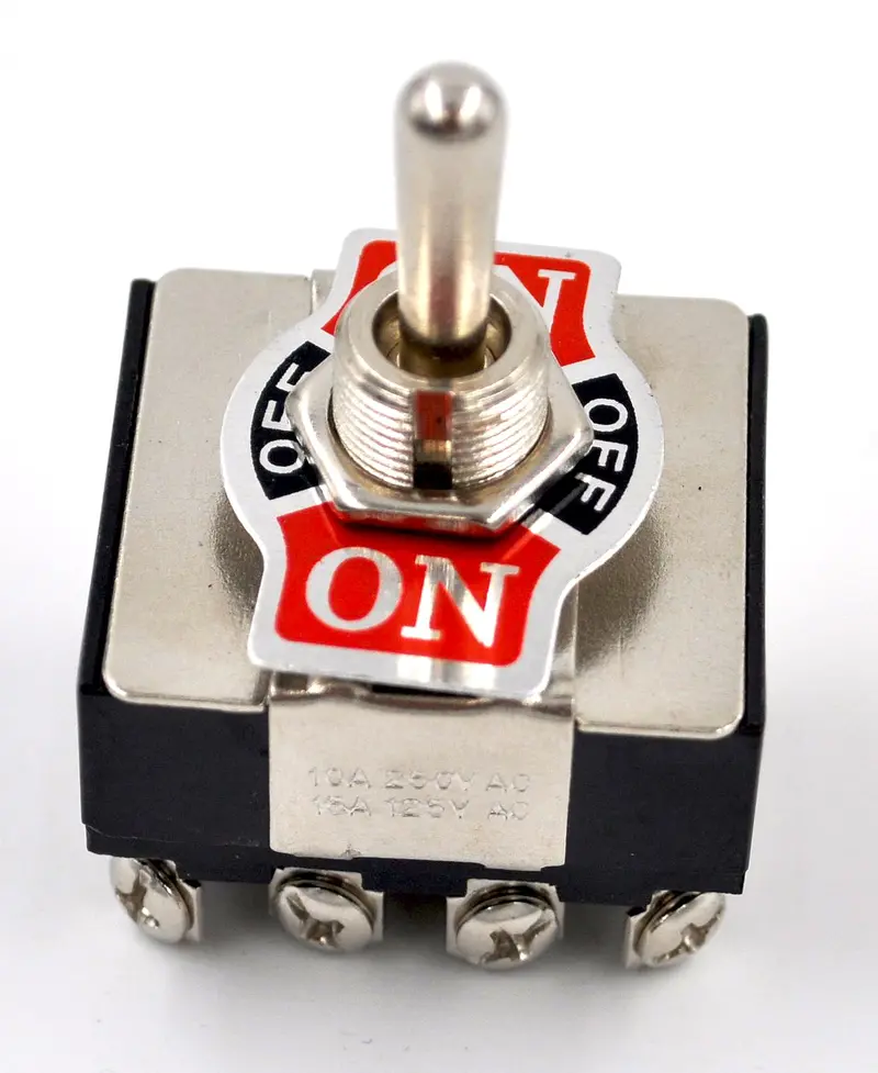 Heavy-Duty 4Pdt Toggle Switch – On/Off/On Functionality 1